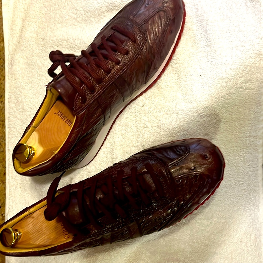 Men's Burgundy Leather Sneakers